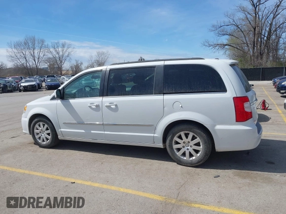 2016 Chrysler Town & Country Touring with VIN 2C4RC1BGXGR269055, listed as a IAAI auction lot 41861795 with 207,118 mi miles. Bid and sale history available at carsss.com. Image 14.