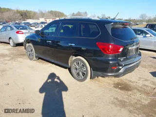 2017 Nissan Pathfinder SV with VIN 5N1DR2MN6HC901405, listed as a IAAI auction lot 41434583 with 182,816 mi miles. Bid and sale history available at carsss.com. Image 3.