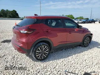 2024 Nissan Kicks SV z VIN 3N1CP5CV0RL521218, wystawiony jako Copart lot #56801265 z przebiegiem 128 784 mil mil oraz Szkoda całkowita • Salvage title. Historia ofert i sprzedaży dostępna na DreamBid. Obrazek 3.