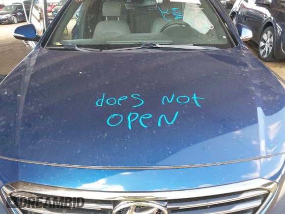 2015 Hyundai Sonata Sport with VIN 5NPE34AB9FH144582, listed as a IAAI auction lot 42136542 with Not Provided miles and . Bid and sale history available at carsss.com. Image 10.