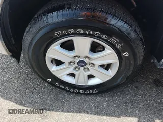 2020 Ford F-150 with VIN 1FTFX1C49LKD53369, listed as a IAAI auction lot 42725370 with 187,970 mi miles and . Bid and sale history available at DreamBid. Image 4.