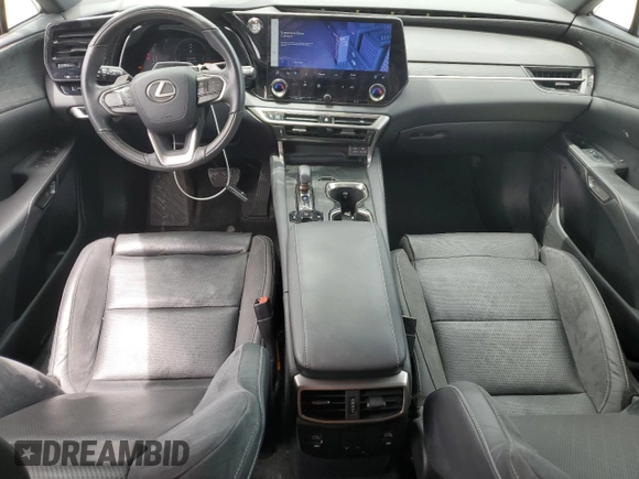 2023 Lexus RX 350 z VIN 2T2BAMBA3PC004378, wystawiony jako Copart lot #63559135 z przebiegiem 18 609 mil mil oraz Czysty tytuł • Clean title. Historia ofert i sprzedaży dostępna na DreamBid. Obrazek 8.
