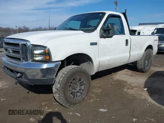 1999 Ford Super Duty F-250 XL with VIN 1FTNF21F3XEC26324, listed as a IAAI auction lot 41433149 with 203,634 mi miles. Bid and sale history available at carsss.com. Image 2.