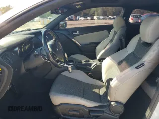 2013 Hyundai Genesis Coupe Premium z VIN KMHHT6KD8DU112262, wystawiony jako Copart lot #42407695 z przebiegiem 106 054 mil mil oraz Szkody całkowita. Historia ofert i sprzedaży dostępna na DreamBid. Obrazek 7.