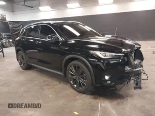 2020 Infiniti QX50 Luxe z VIN 3PCAJ5M3XLF111633, wystawiony jako IAAI lot #41592569 z przebiegiem 23 780 mil mil oraz . Historia ofert i sprzedaży dostępna na DreamBid. Obrazek 1.