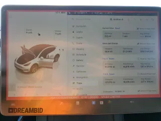 2024 Tesla Model Y Long Range с VIN 7SAYGDEE8RF983067, выставлен на аукционе Copart как лот 61217015 с пробегом 57 082 миль миль и Списание • Salvage title. История ставок и продаж доступна на DreamBid. Изображение 9.