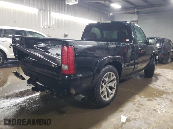 2003 Chevrolet Silverado 1500 LS with VIN 1GCEK14T93Z187281, listed as a Copart auction lot 84261304 with 176,871 mi miles and Salvage Title. Bid and sale history available at DreamBid. Image 3.
