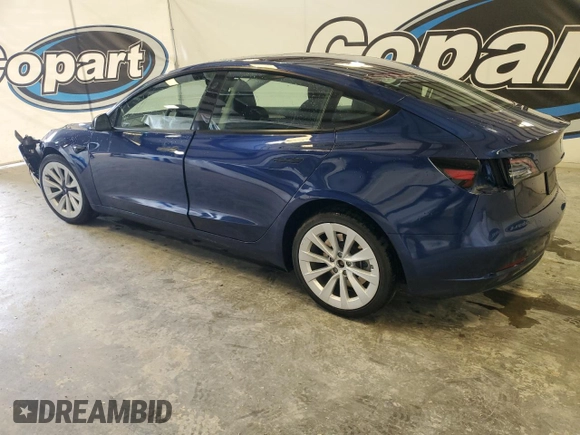 2022 Tesla Model 3 with VIN 5YJ3E1EA5NF372643, listed as a Copart auction lot 54096985 with 43,438 mi miles and Clean Title. Bid and sale history available at DreamBid. Image 2.