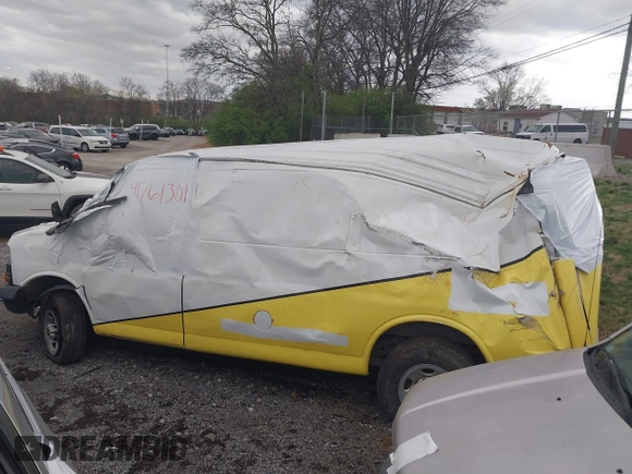 2019 GMC Savana Cargo with VIN 1GTW7AFG3K1290845, listed as a IAAI auction lot 41761301 with 175,969 mi miles. Bid and sale history available at carsss.com. Image 6.