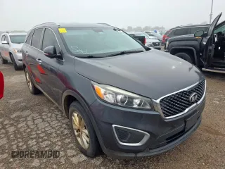 2018 Kia Sorento LX with VIN 5XYPG4A36JG388342, listed as a Copart auction lot 55706225 with 136,445 mi miles and Clean Title. Bid and sale history available at carsss.com. Image 1.
