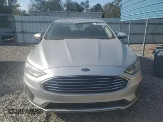 2019 Ford Fusion SE with VIN 3FA6P0HDXKR160103, listed as a Copart auction lot 79200084 with 138,481 mi miles and Non Repairable. Bid and sale history available at DreamBid. Image 5.