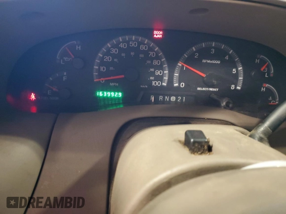 2003 Ford F-150 XL with VIN 1FTRF17W03NB26338, listed as a Copart auction lot 82484904 with 163,992 mi miles and Salvage Title. Bid and sale history available at DreamBid. Image 9.
