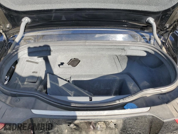 2014 Jaguar F-Type S with VIN SAJWA6FC3E8K05527, listed as a Copart auction lot 72616144 with 58,028 mi miles and Salvage Title. Bid and sale history available at DreamBid. Image 10.