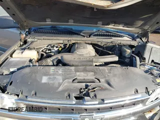 2003 Chevrolet Tahoe LS with VIN 1GNEK13V03J154985, listed as a IAAI auction lot 41708954 with 203,826 mi miles and . Bid and sale history available at DreamBid. Image 10.