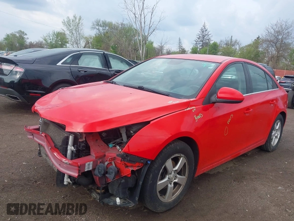 2014 Chevrolet Cruze 1LT z VIN 1G1PC5SB9E7342166, wystawiony jako IAAI lot #42157295 z przebiegiem 122 290 mil mil oraz . Historia ofert i sprzedaży dostępna na DreamBid. Obrazek 2.