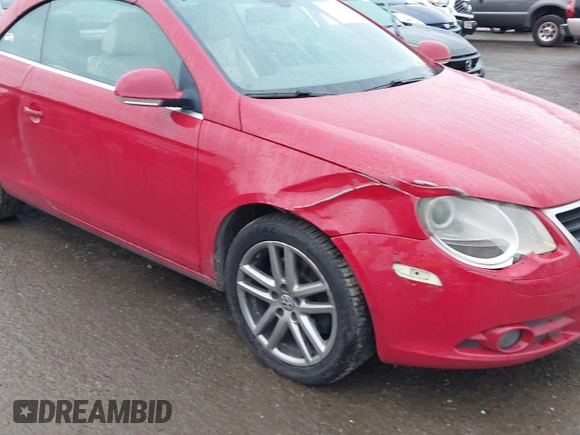 2008 Volkswagen Eos Lux z VIN WVWFA71FX8V016563, wystawiony jako IAAI lot #41688712 z przebiegiem 240 888 mil mil oraz . Historia ofert i sprzedaży dostępna na DreamBid. Obrazek 6.