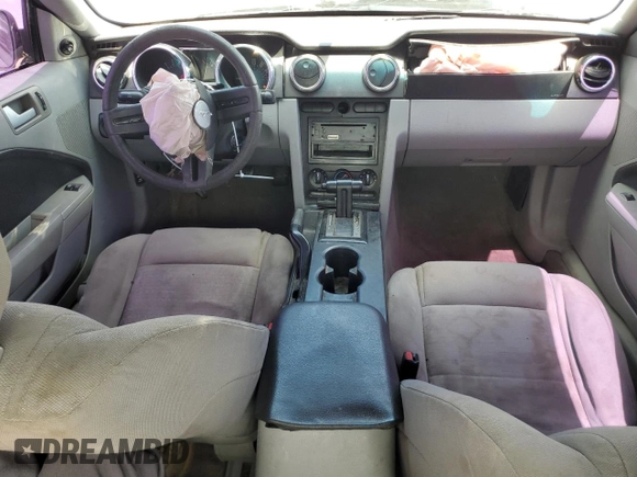 2008 Ford Mustang Deluxe with VIN 1ZVHT80N985139981, listed as a Copart auction lot 62411995 with 235,999 mi miles and Salvage title. Bid and sale history available at DreamBid. Image 8.