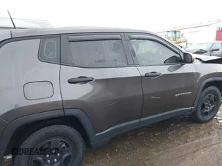 2018 Jeep Compass Sport z VIN 3C4NJCAB6JT251064, wystawiony jako IAAI lot #41457953 z przebiegiem 64 905 mil mil oraz . Historia ofert i sprzedaży dostępna na DreamBid. Obrazek 13.