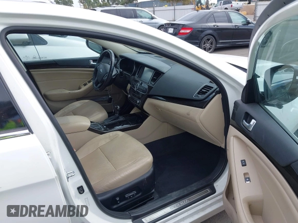 2016 Kia Cadenza Premium with VIN KNALN4D77G5218198, listed as a IAAI auction lot 40381356 with 77,116 mi miles. Bid and sale history available at carsss.com. Image 5.