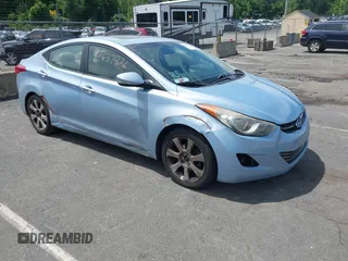 2013 Hyundai Elantra GLS z VIN KMHDH4AE3DU509859, wystawiony jako IAAI lot #42637326 z przebiegiem 311 996 mil mil oraz . Historia ofert i sprzedaży dostępna na DreamBid. Obrazek 1.