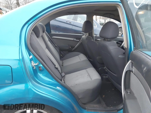 2008 Chevrolet Aveo LS z VIN KL1TD56678B212623, wystawiony jako IAAI lot #41152790 z przebiegiem 91 555 mil mil oraz . Historia ofert i sprzedaży dostępna na DreamBid. Obrazek 8.