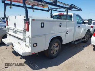 2018 Ram 2500 Tradesman z VIN 3C7WR4AJ8JG293547, wystawiony jako IAAI lot #42474445 z przebiegiem 121 406 mil mil oraz . Historia ofert i sprzedaży dostępna na DreamBid. Obrazek 4.