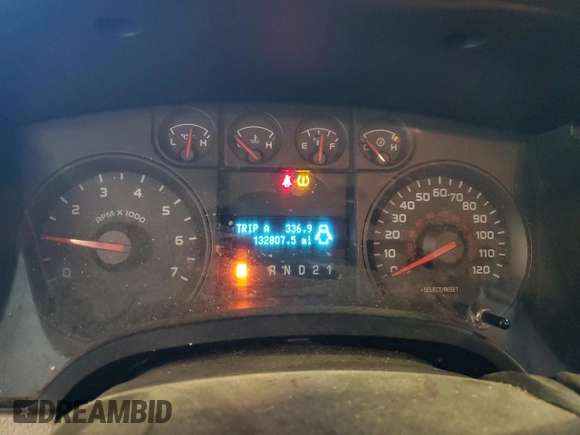 2010 Ford F-150 XL with VIN 1FTMF1EW4AKA18140, listed as a Copart auction lot 62378325 with 132,807 mi miles and Salvage title. Bid and sale history available at DreamBid. Image 9.