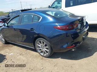 2021 Mazda 3 Select with VIN 3MZBPBBL2MM214771, listed as a IAAI auction lot 42071627 with 40,334 mi miles. Bid and sale history available at carsss.com. Image 3.