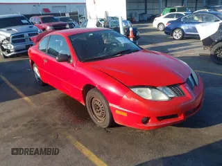 2005 Pontiac Sunfire with VIN 3G2JB12F35S114312, listed as a IAAI auction lot 41987980 with 143,360 mi miles. Bid and sale history available at carsss.com. Image 1.