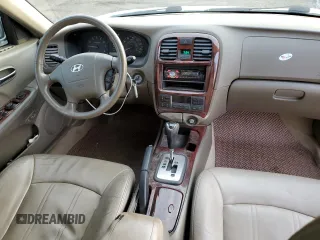2004 Hyundai Sonata GLS with VIN KMHWF35H84A957433, listed as a Copart auction lot 82852774 with 187,857 mi miles and Salvage Title. Bid and sale history available at carsss.com. Image 8.
