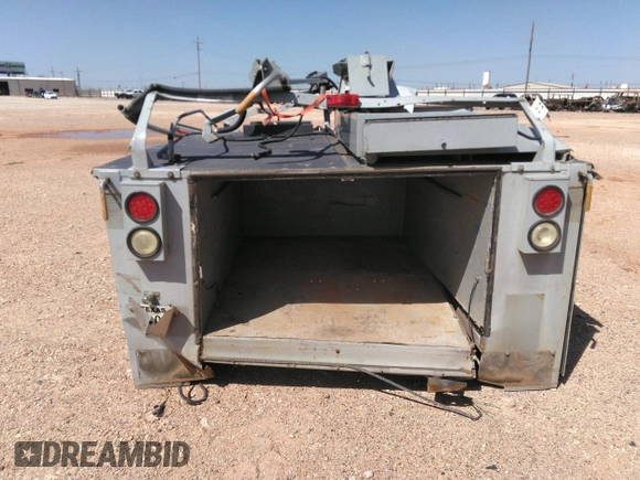2008 Ford F-350 with VIN 1FDSF30508EC32614, listed as a IAAI auction lot 41941773 with 252,840 mi miles and . Bid and sale history available at DreamBid. Image 15.