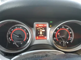 2018 Dodge Journey SXT with VIN 3C4PDDBG4JT348151, listed as a Copart auction lot 83472674 with 100,360 mi miles and Salvage title. Bid and sale history available at DreamBid. Image 9.