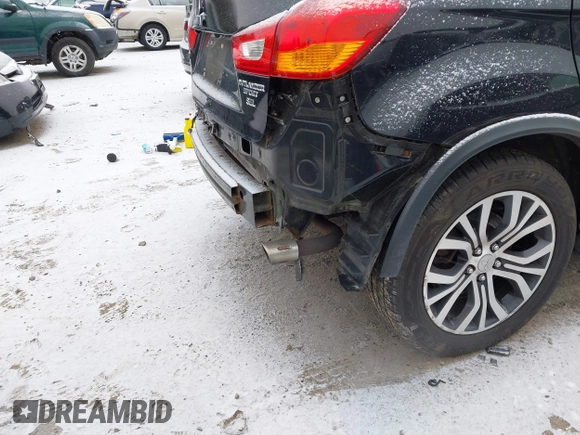 2018 Mitsubishi Outlander SEL with VIN JA4AR4AW9JZ026012, listed as a IAAI auction lot 41163120 with 127,166 mi miles and . Bid and sale history available at DreamBid. Image 18.