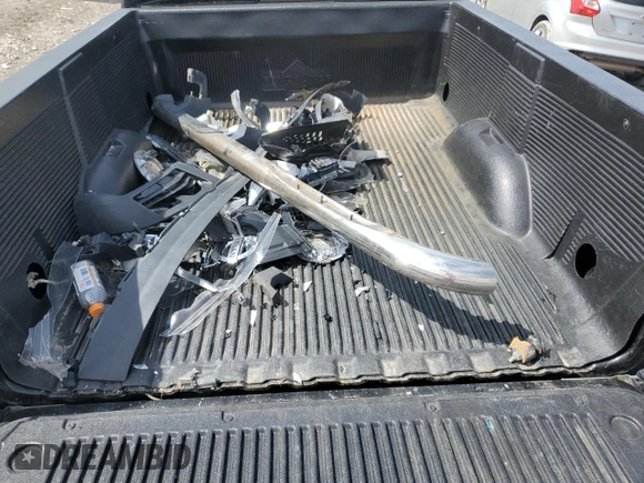 2013 Chevrolet Silverado 1500 LT with VIN 1GCRCSE0XDZ284645, listed as a Copart auction lot 50033945 with 138,053 mi miles and Salvage Title. Bid and sale history available at DreamBid. Image 14.