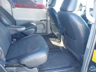 2011 Toyota Sienna SE with VIN 5TDXK3DC3BS115626, listed as a IAAI auction lot 41597769 with 252,135 mi miles. Bid and sale history available at carsss.com. Image 8.