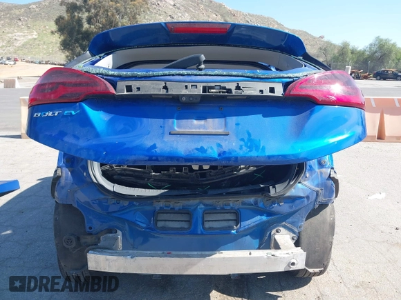 2020 Chevrolet Bolt EV Premier with VIN 1G1FZ6S04L4125895, listed as a IAAI auction lot 41637004 with 18,548 mi miles and . Bid and sale history available at DreamBid. Image 17.