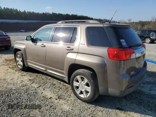 2010 GMC Terrain SLE-2 with VIN 2CTALDEW2A6256699, listed as a Copart auction lot 85693194 with 183,712 mi miles and Salvage Title. Bid and sale history available at carsss.com. Image 2.