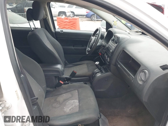2013 Jeep Compass Sport with VIN 1C4NJCBA4DD275668, listed as a IAAI auction lot 41613278 with 154,489 mi miles. Bid and sale history available at carsss.com. Image 5.