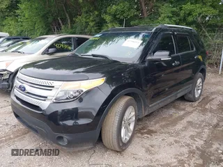 2014 Ford Explorer XLT z VIN 1FM5K7D89EGA23019, wystawiony jako IAAI lot #42706931 z przebiegiem 175 077 mil mil oraz . Historia ofert i sprzedaży dostępna na DreamBid. Obrazek 2.