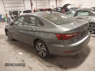 2021 Volkswagen Jetta SEL with VIN 3VWE57BU9MM086571, listed as a IAAI auction lot 41322665 with 33,584 mi miles and . Bid and sale history available at DreamBid. Image 3.