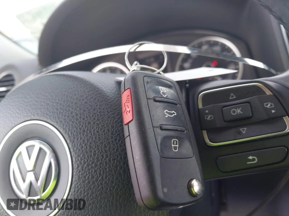 2016 Volkswagen Tiguan S z VIN WVGAV7AX0GW519952, wystawiony jako IAAI lot #42331644 z przebiegiem 92 232 mil mil oraz . Historia ofert i sprzedaży dostępna na DreamBid. Obrazek 11.
