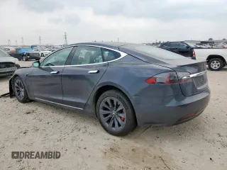 2019 Tesla Model S 100D z VIN 5YJSA1E44KF349058, wystawiony jako Copart lot #57670865 z przebiegiem 39 613 mil mil oraz Szkoda całkowita • Salvage title. Historia ofert i sprzedaży dostępna na DreamBid. Obrazek 2.