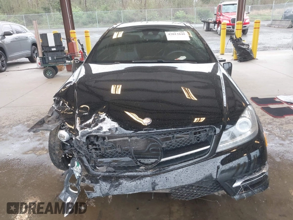 2014 Mercedes-Benz C 250 с VIN WDDGJ4HBXEG169195, выставлен на аукционе IAAI как лот 42013848 с пробегом 95 345 миль миль и . История ставок и продаж доступна на DreamBid. Изображение 13.