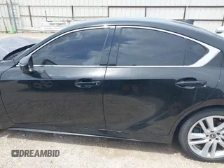 2021 Lexus IS 300 z VIN JTHAA1D24M5114934, wystawiony jako IAAI lot #42133400 z przebiegiem 37 396 mil mil oraz . Historia ofert i sprzedaży dostępna na DreamBid. Obrazek 14.
