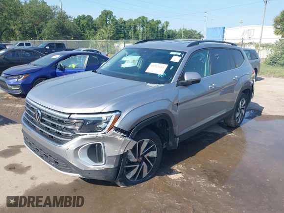 2025 Volkswagen Atlas SE with VIN 1V2WR2CA2SC508079, listed as a IAAI auction lot 42312651 with 10,436 mi miles and . Bid and sale history available at DreamBid. Image 17.