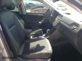 2022 Volkswagen Tiguan SE with VIN 3VV3B7AX8NM059377, listed as a Copart auction lot 47700895 with 32,281 mi miles and Salvage Title. Bid and sale history available at carsss.com. Image 7.