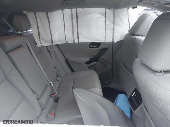 2017 Acura RDX w/Technology Pkg with VIN 5J8TB3H57HL022064, listed as a IAAI auction lot 41551579 with 77,928 mi miles. Bid and sale history available at carsss.com. Image 8.