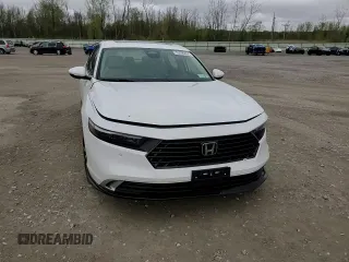 2024 Honda Accord Touring z VIN 1HGCY2F84RA035244, wystawiony jako Copart lot #55990055 z przebiegiem 8 414 mil mil oraz Szkoda całkowita • Salvage title. Historia ofert i sprzedaży dostępna na DreamBid. Obrazek 13.