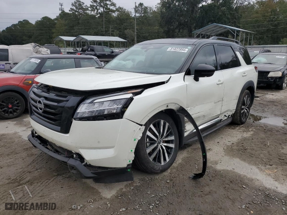 2024 Nissan Pathfinder Platinum with VIN 5N1DR3DG0RC217605, listed as a Copart auction lot 81822894 with 7,374 mi miles and Salvage Title. Bid and sale history available at carsss.com. Image 1.