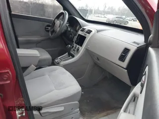 2005 Chevrolet Equinox LS with VIN 2CNDL13F356193284, listed as a IAAI auction lot 41463290 with 206,358 mi miles. Bid and sale history available at carsss.com. Image 5.